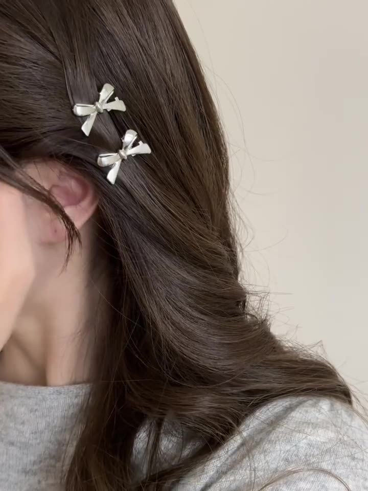 Elegant Silver Bow Hair Clips